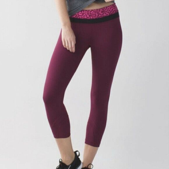 Lululemon Run Inspire Crop Dashing Purple Ace Spot - Picture 9 of 10